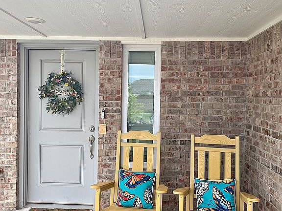 3rd image of 4800 Crystal Hill Dr
