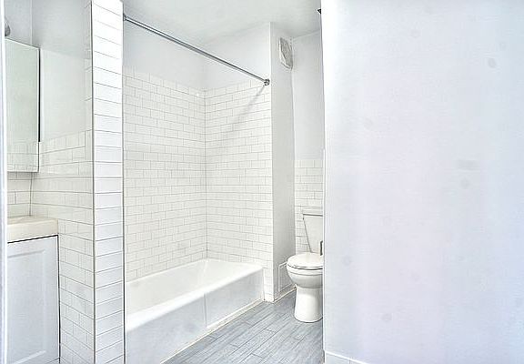 5th image of 445 E 78th St APT 4C