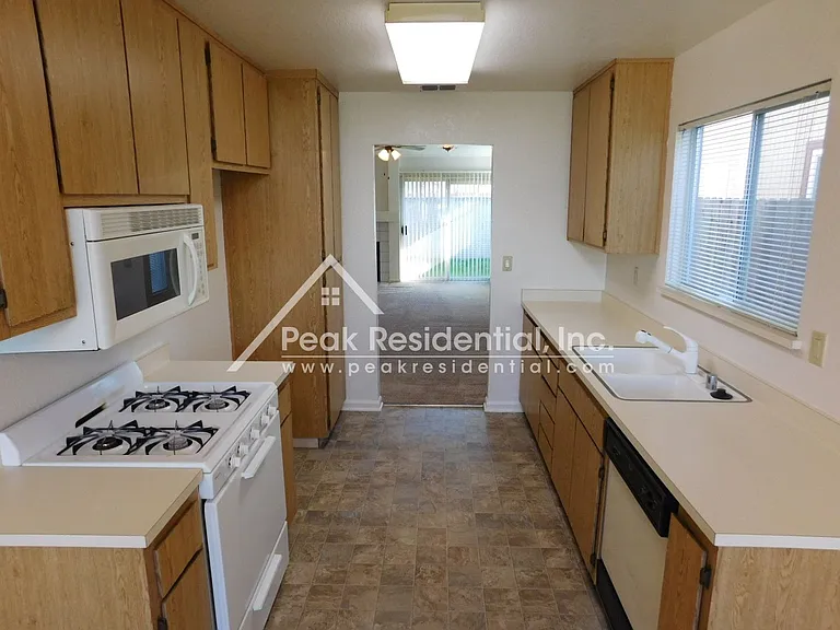 18 Smokey Leaf Ct — Photo 6