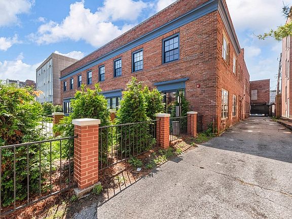 3rd image of 4242 Lindell Blvd APT 214