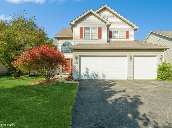5011 Princeton Ln, Lake In The Hills, IL 60156