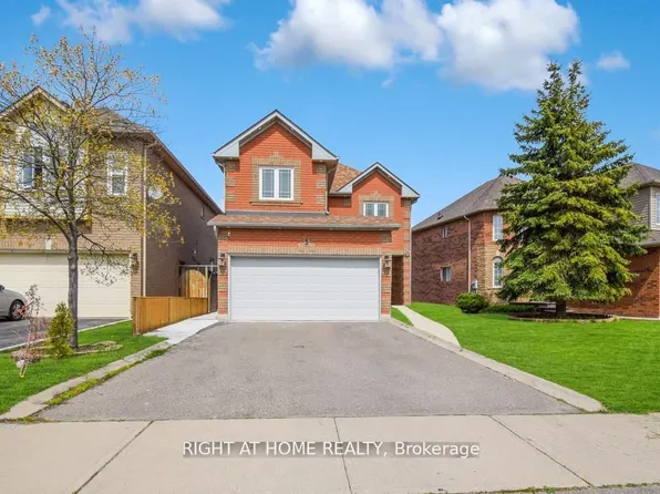 5 Creekwood Dr, Brampton, ON L7A 1G6