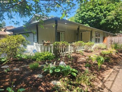 14521 SE Center St, Portland, OR, 97236