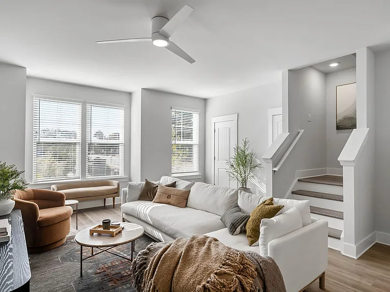 HARMON Cedar Run by Crescent Communities — Photo 4