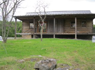 Rr2 McClung Road, Pickaway, WV 24976