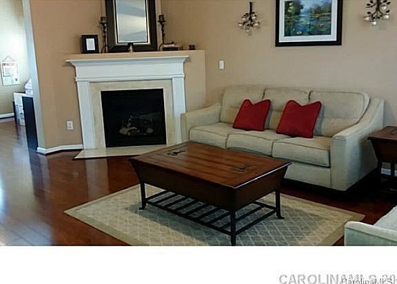 5th image of 10633 Mountain Springs Dr