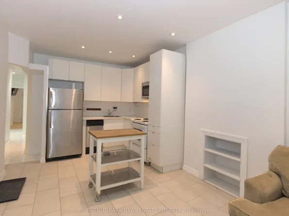113 McGill St #1, Toronto, ON M5B 1H5