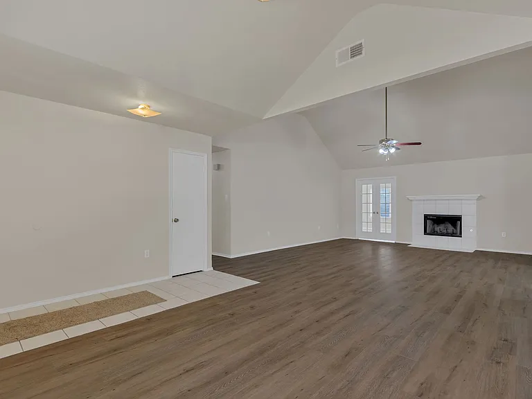 2140 Teal Ct — Photo 10