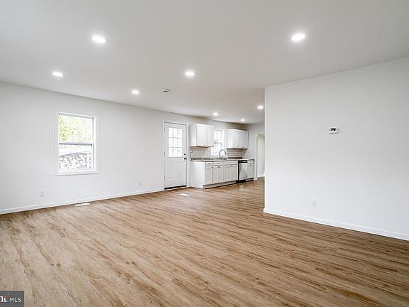 3rd image of 268 Mount Misery Rd