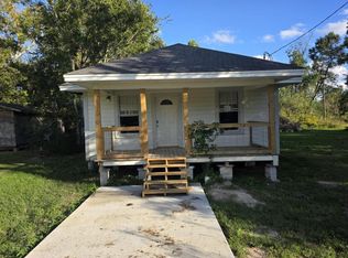 345 S 8th St, Silsbee, TX 77656