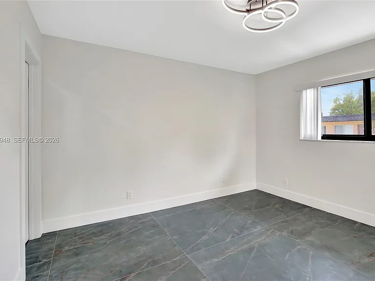 5980 SW 40th Ave #D — Photo 20