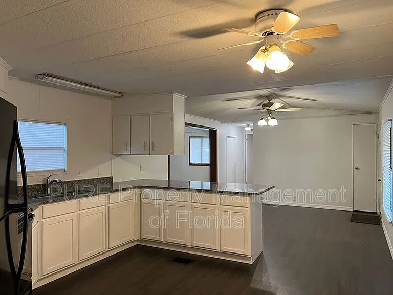 600 NE 63rd Ct — Photo 7
