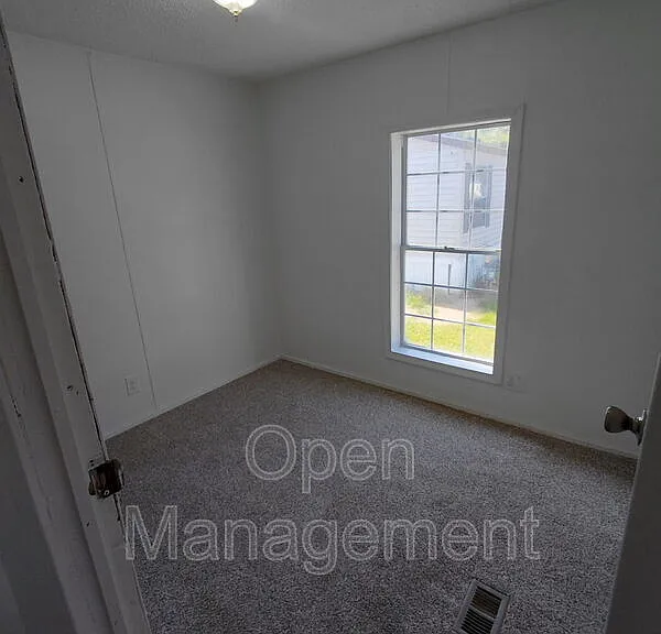 301 Mantle Ave #204KC — Photo 10