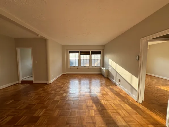 3901 Cathedral Ave NW #302, Washington, DC 20016