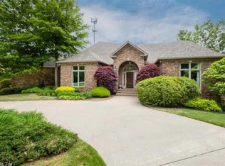 13801 Belle Pointe Dr, Little Rock, AR 72212