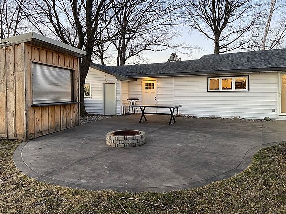 2nd image of 1363 Wilder Rd