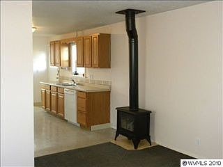 5th image of 3497 Robert Ave NE