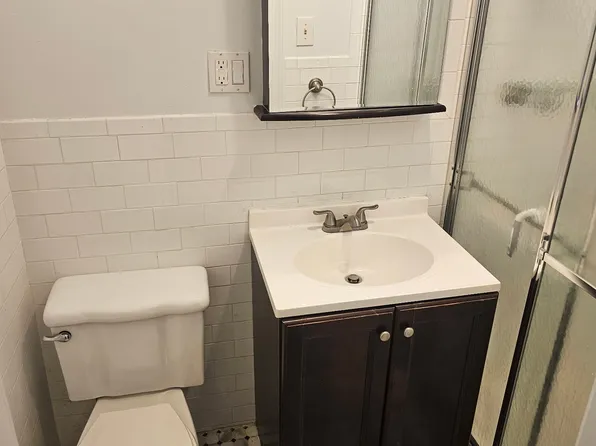 300 East 2nd Street image 21 of 23