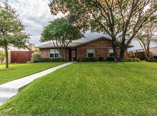 5406 Castleview Ln, Garland, TX 75044