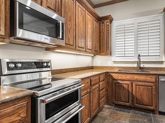 3rd image of 6210 Deer Run Rd