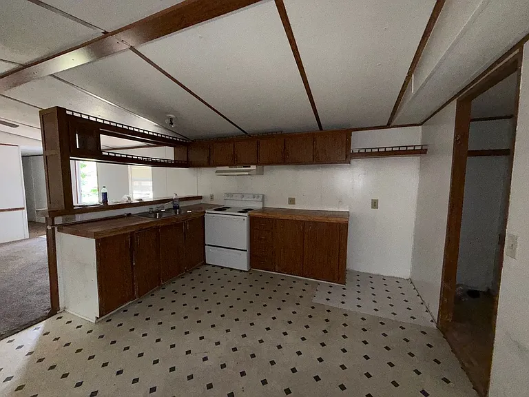 125 County Road 371 — Photo 8