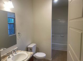 4 Flower Garland Rd, Santa Fe, NM 87508