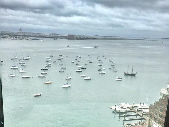 3rd image of 65 E India Row APT 19D