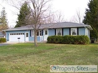 346 Starr Rd, Plainwell, MI 49080