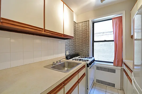 Sold by Corcoran | media 16