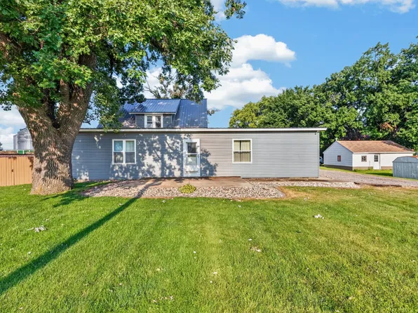 304 5th Ave N, Brownton, MN 55312
