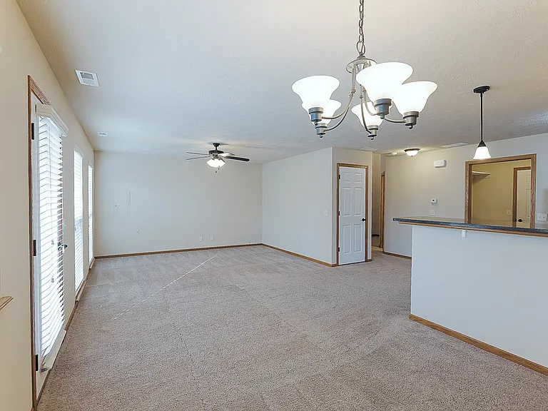 4315 N 18th St — Photo 5