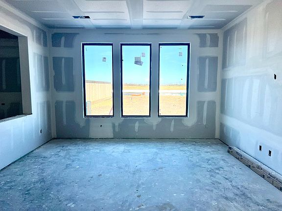 Construction progress - family room