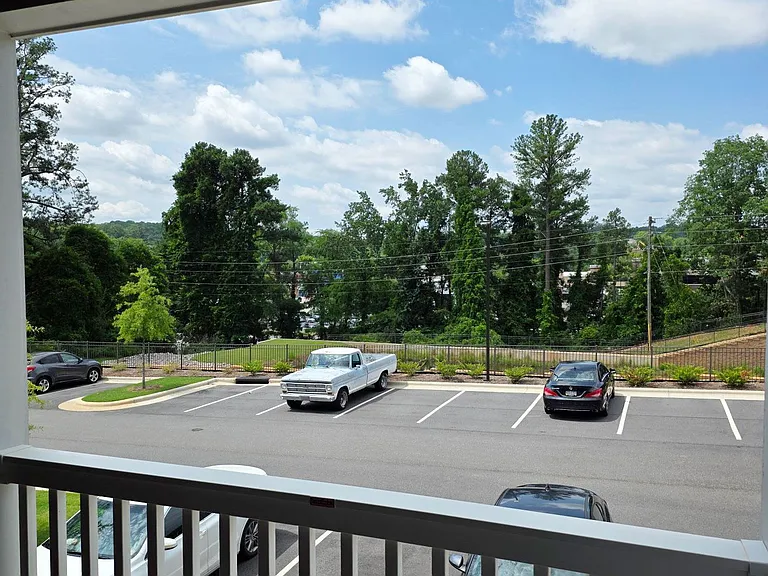 Clairmont at Crabtree — Photo 69