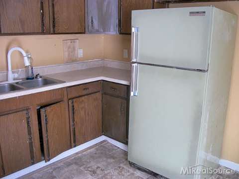 2nd image of 43 Hillside Dr