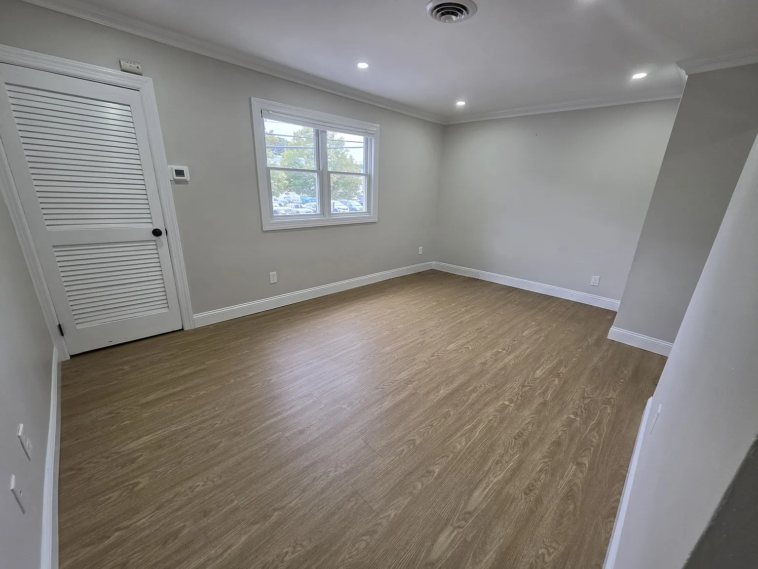 2 bed, $3,600 — Photo 2
