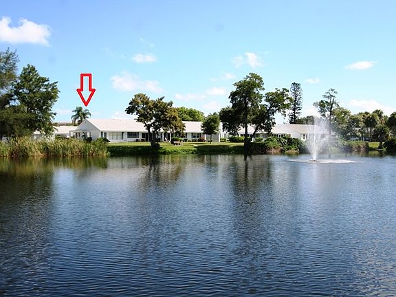 Lake front corner condo
