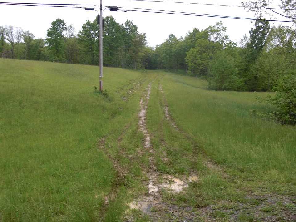 2nd image of 7101 Cincinnati Rd