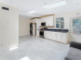 537 Spencer St #A, Glendale, CA 91202