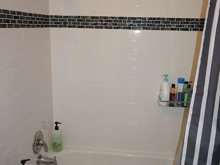 1065 Selby Apartments — Photo 53