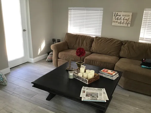 12149 Ridge Rd, Seminole, FL 33778