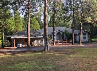 170 Iris Ln, Grants Pass, OR 97526