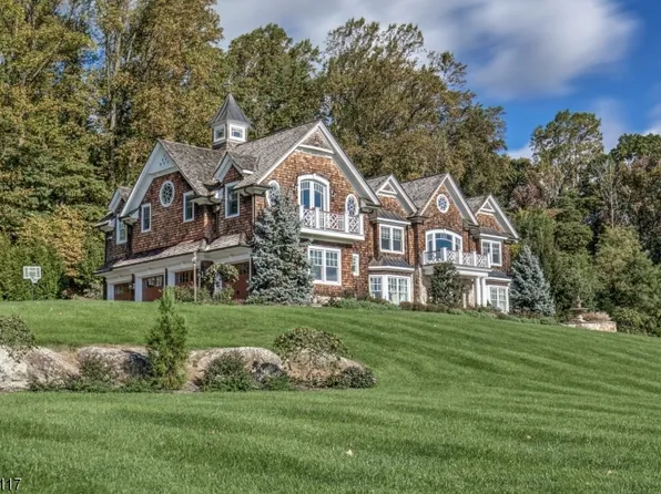 58 Bissell Rd, Tewksbury Township, NJ 08858