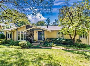 3 Forrester Dr, Ballwin, MO