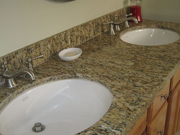 3rd image of 14148 Burbank Blvd Unit 11