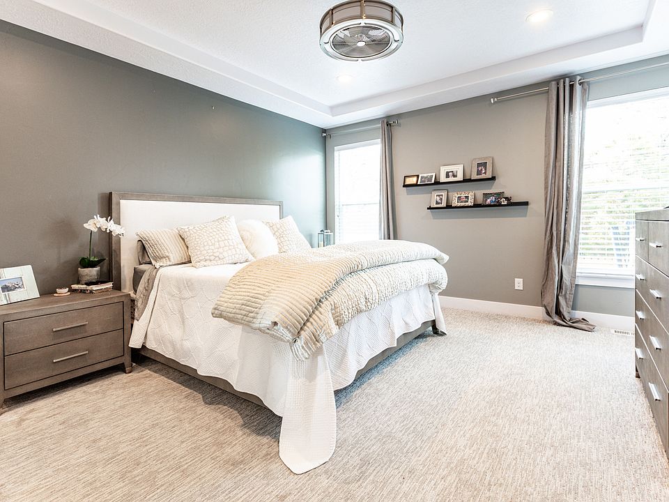Main bedroom on main level.