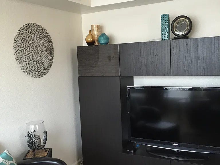 805 Nobel Dr — Photo 18
