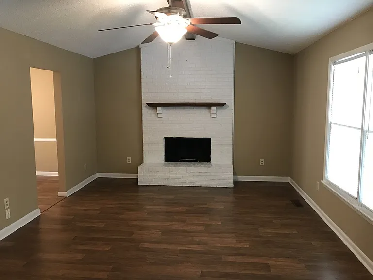 1008 Antietam Rd SE — Photo 8