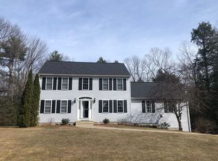 5 Mare Meadow Ln, Hubbardston, MA 01452