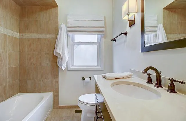 4222 Washington St — Photo 14