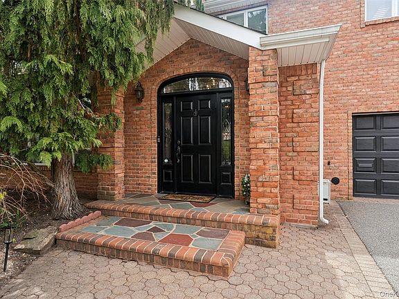 2nd image of 2064 Oliver Way